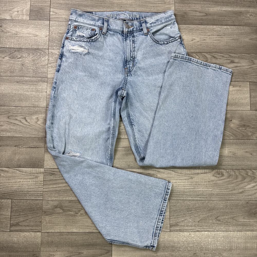 American Eagle Stovepipe Denim Jeans Strigid Ripped Light Wash sz 2 Short